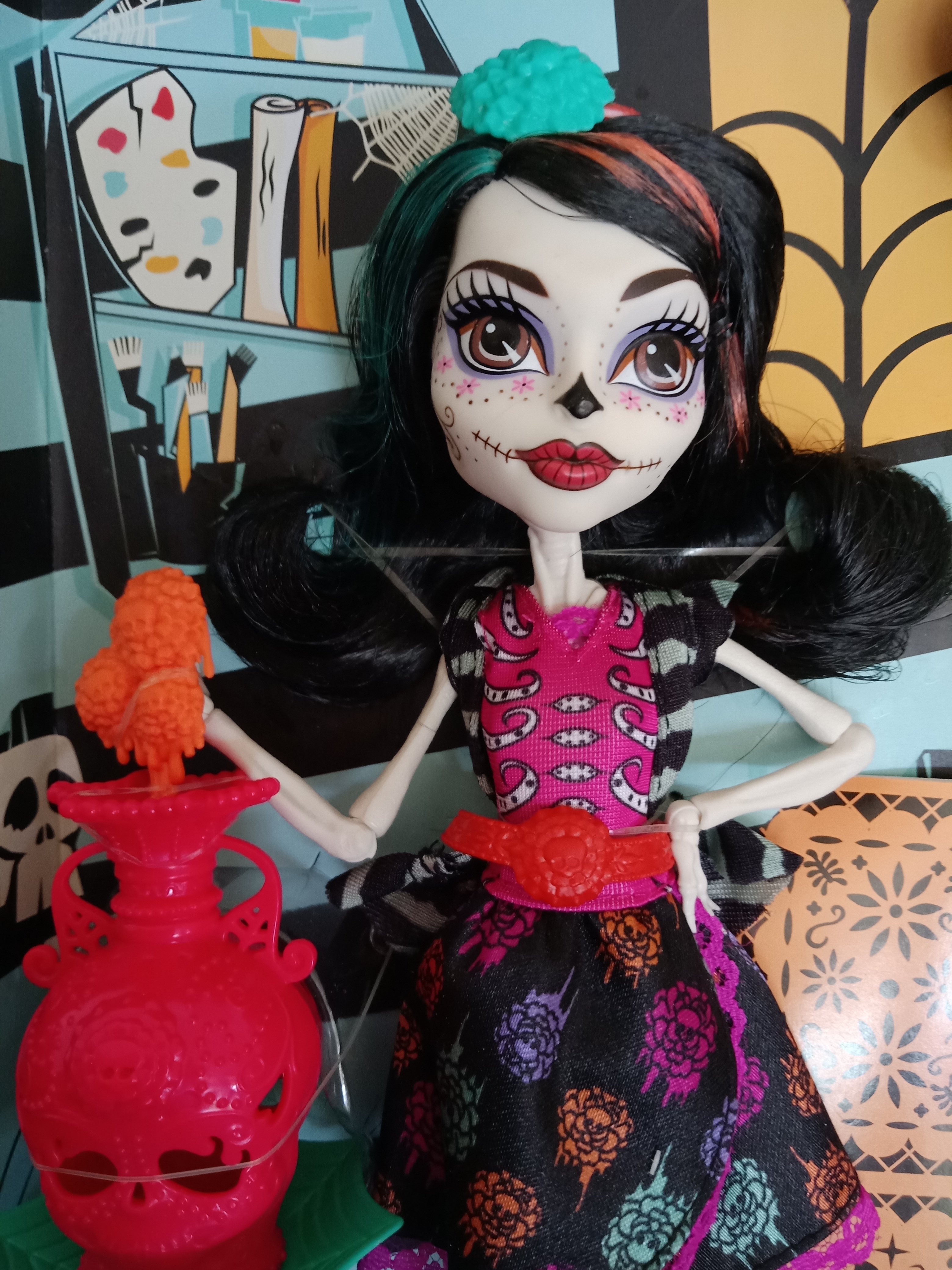 Monster high doll with black hair and brown eyes