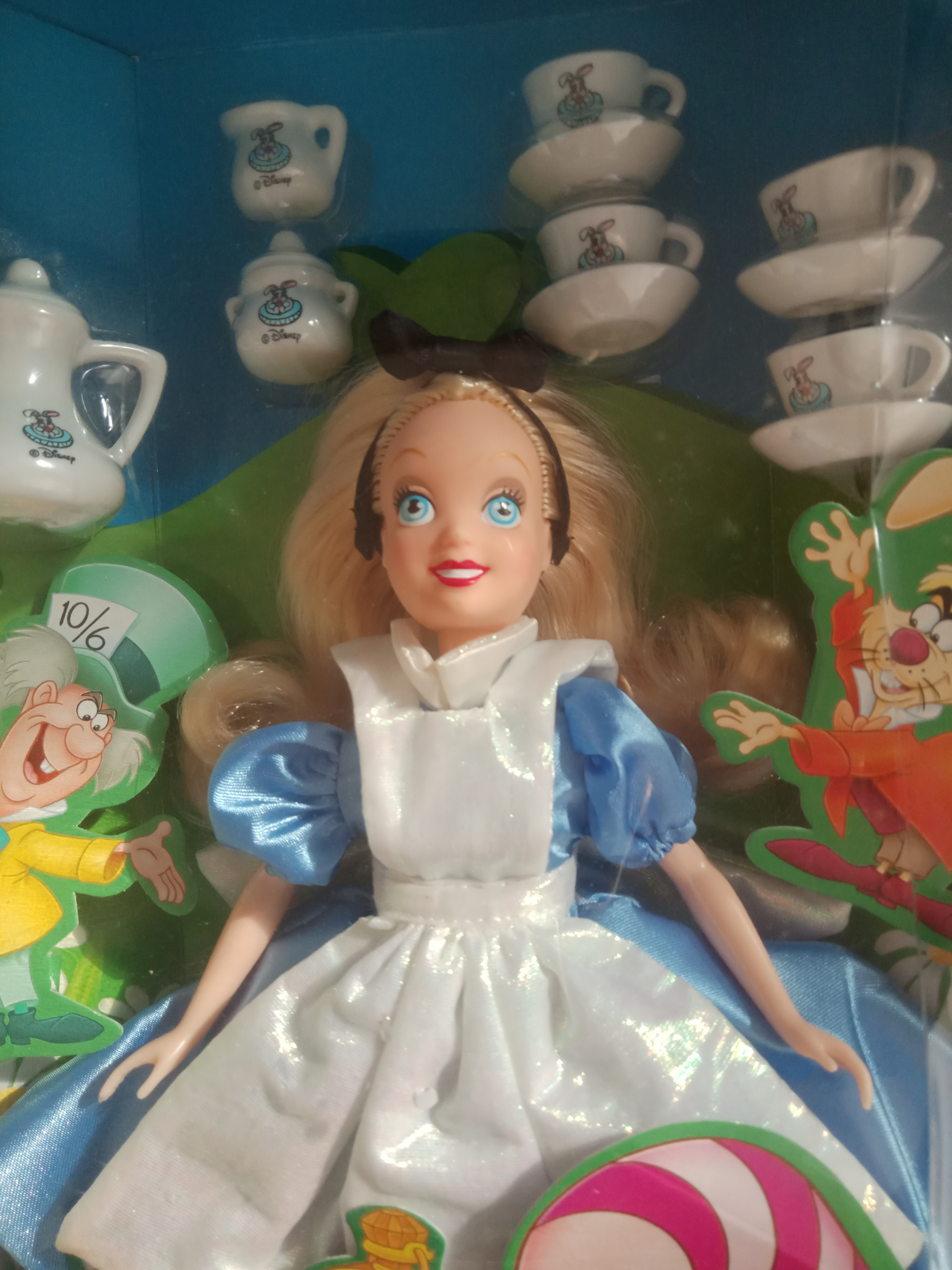 Disney Classic Doll Collection Alice in Wonderland